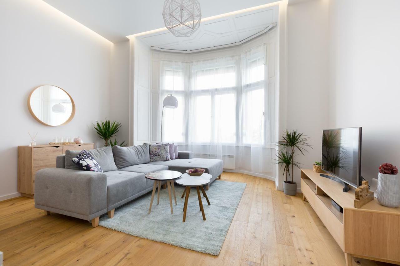 Designer Dream Home In The Center W 2Br/2Bath บูดาเปสต์ ภายนอก รูปภาพ