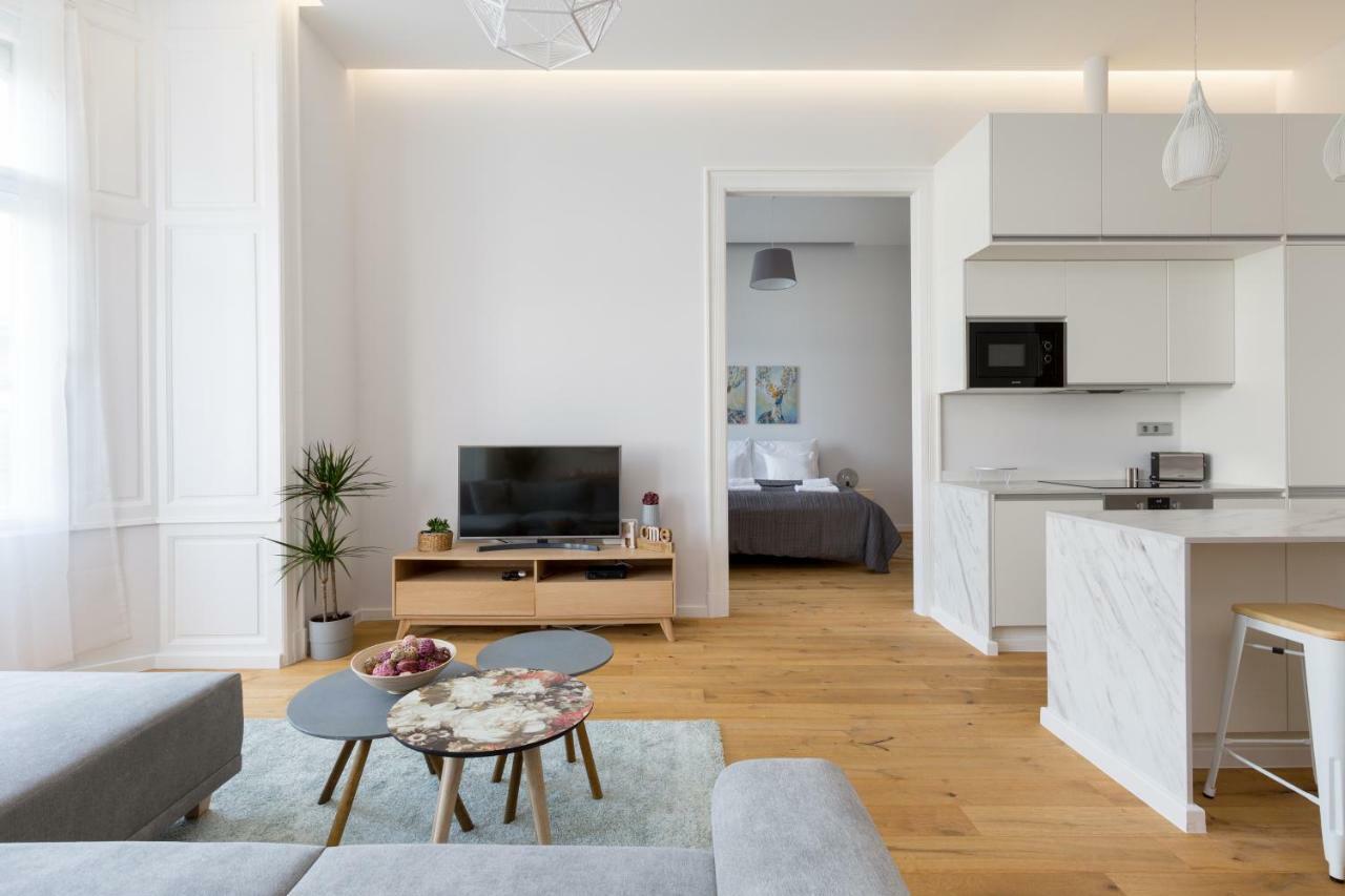 Designer Dream Home In The Center W 2Br/2Bath บูดาเปสต์ ภายนอก รูปภาพ