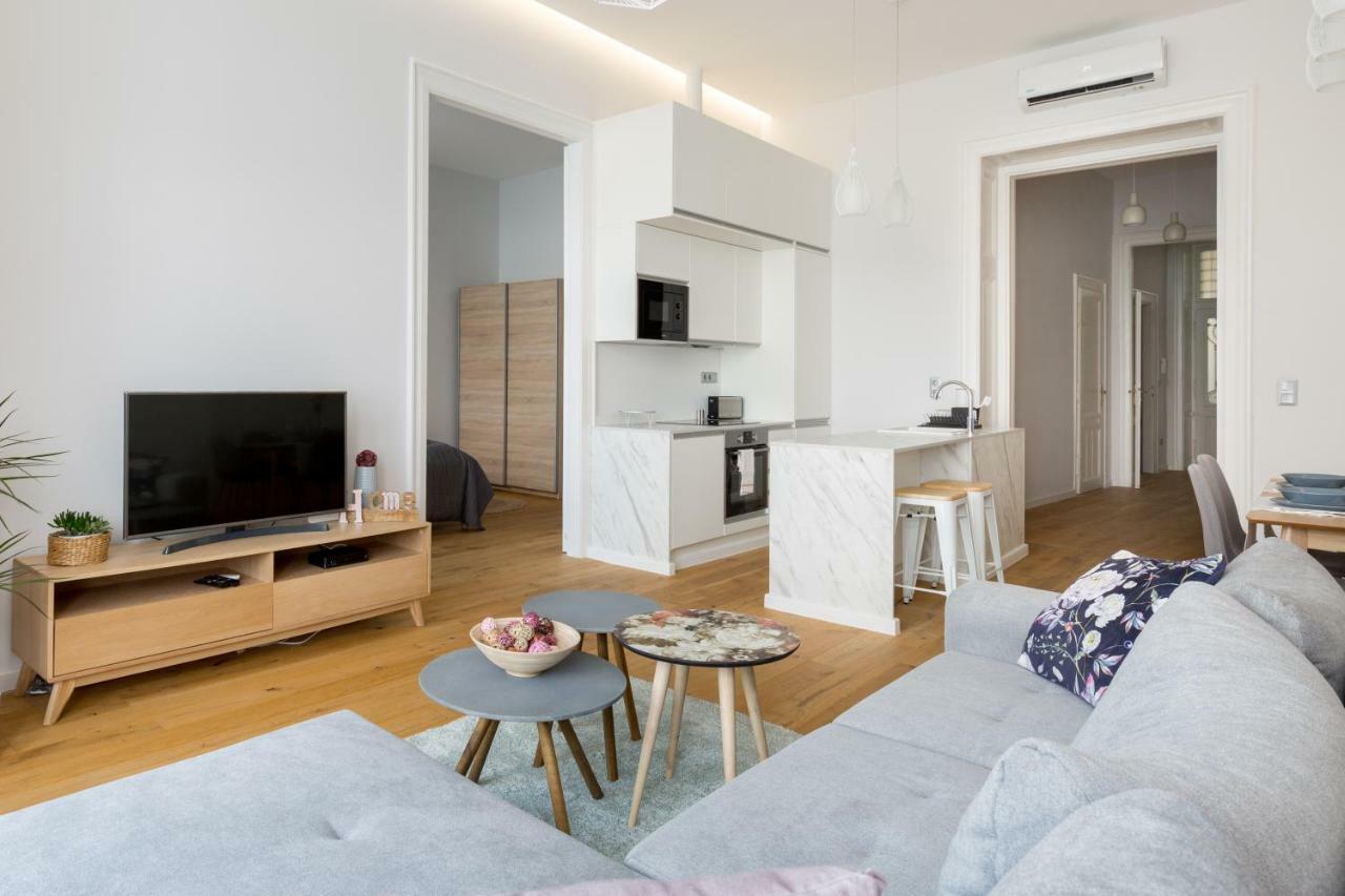Designer Dream Home In The Center W 2Br/2Bath บูดาเปสต์ ภายนอก รูปภาพ