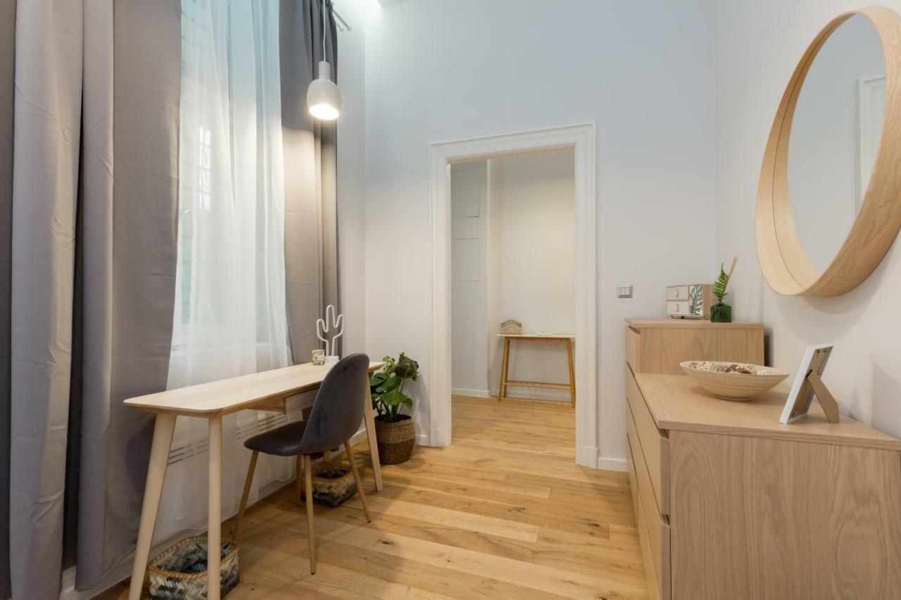 Designer Dream Home In The Center W 2Br/2Bath บูดาเปสต์ ภายนอก รูปภาพ